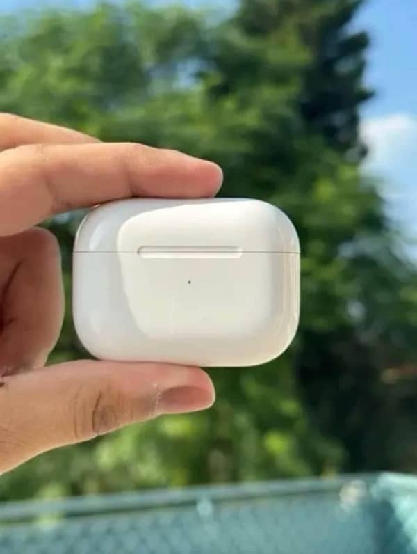 Apple AirPods Pro 2nd Generation 1