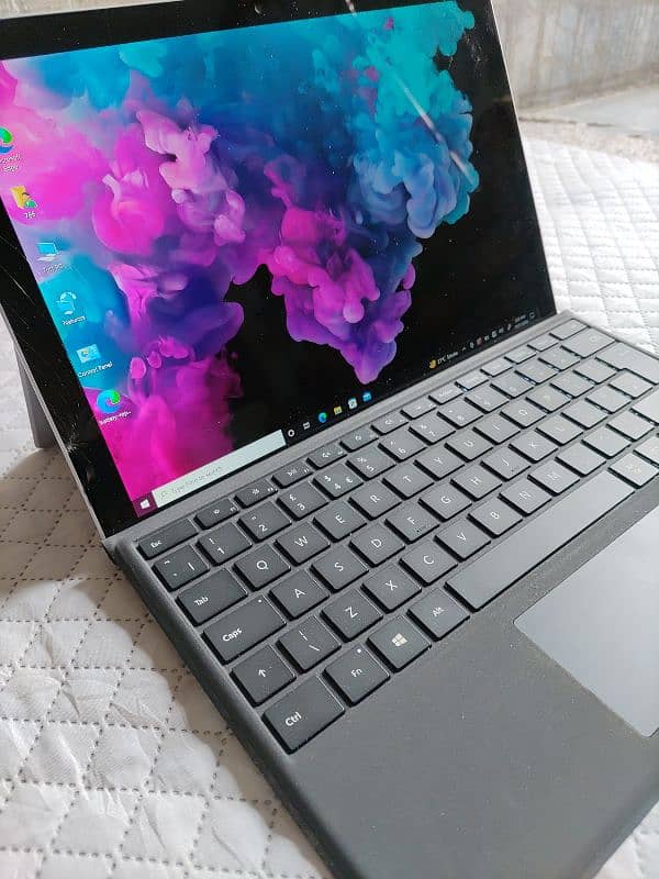 Surface pro 5 and keyboard 3