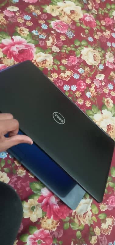 Dell Latitude 5580 2