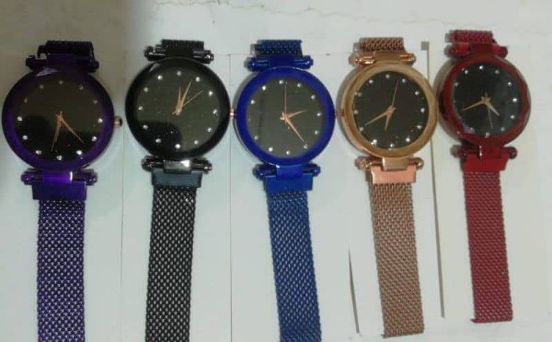 WOMEN STYLISH WATCH 1