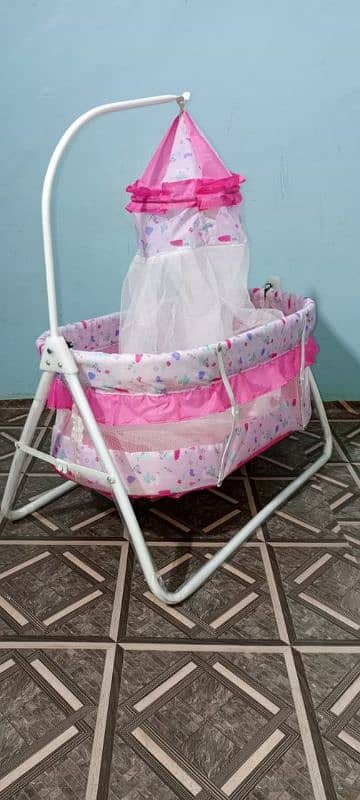 Born baby bright swing 1