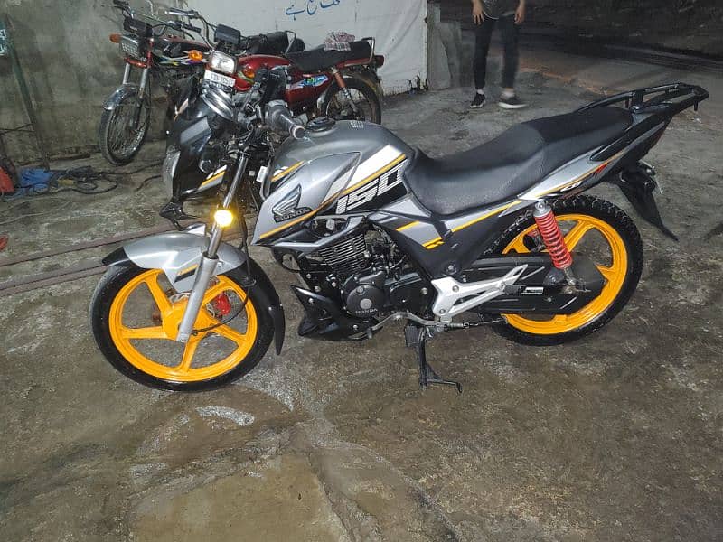 Honda CB 150 F | Model 2022 | 2nd Owner Bike 0