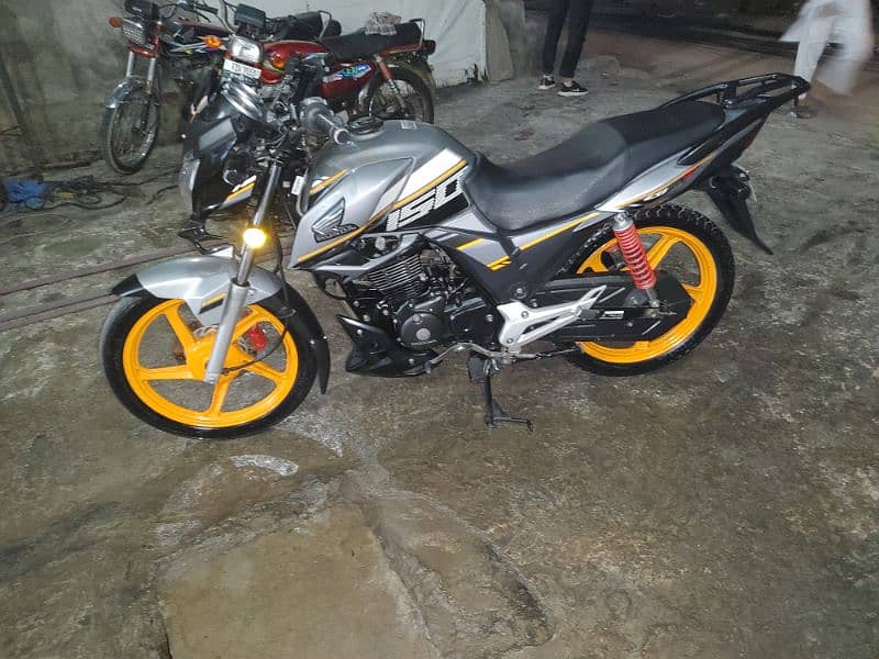 Honda CB 150 F | Model 2022 | 2nd Owner Bike 1