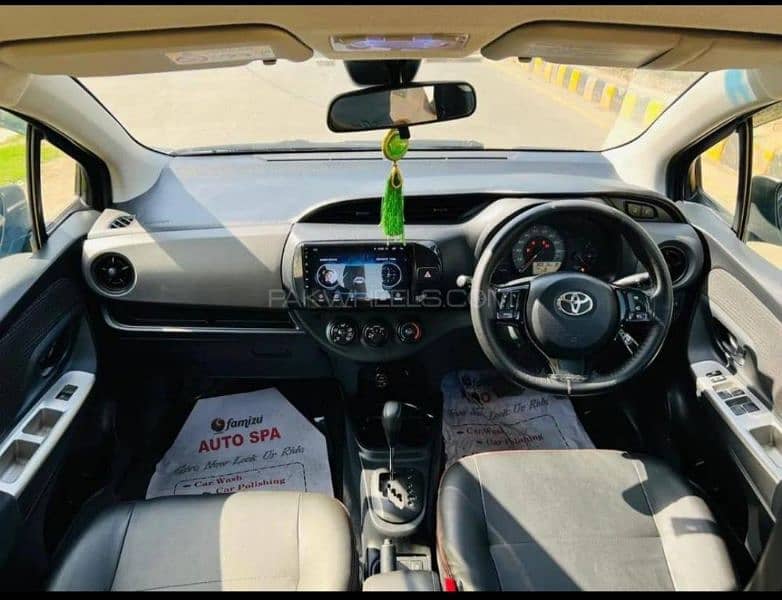 Toyota Vitz 2015 1