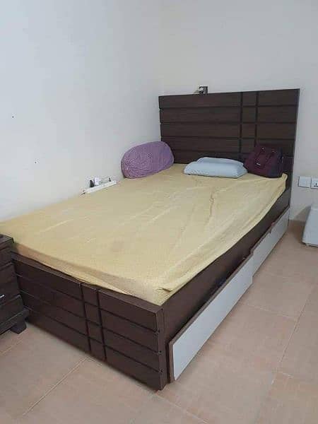 Queen size bed with 2 storage drawers and with mattress 1