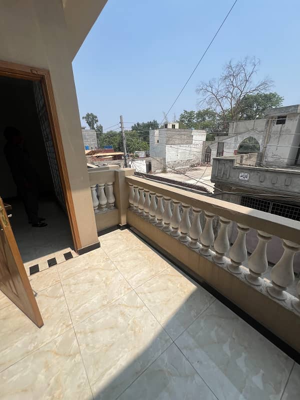 4 marla brand new spanish style house for sale walking distance from main canal road, Near Lahore medical housing scheme phase 1 main canal road Lahore 19