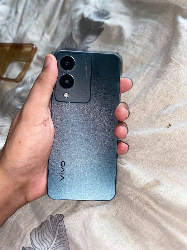 vivo y17s 1