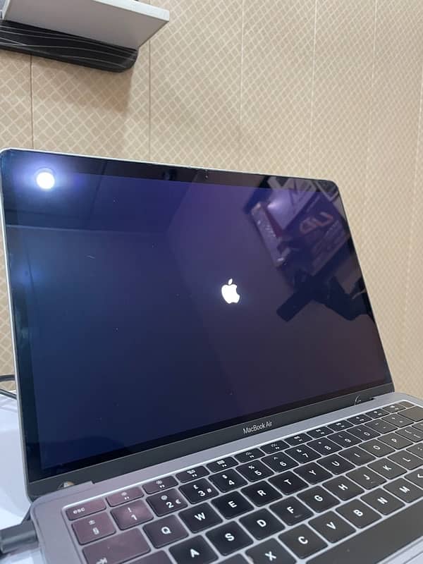 Macbook air 2018 os installation error 1