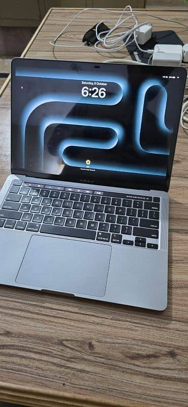 MacBook pro M1 2020 1