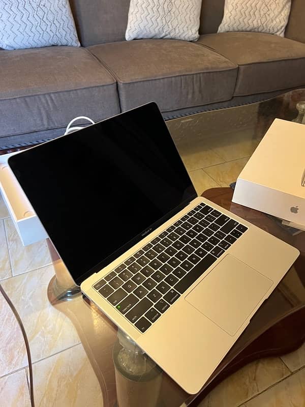 MacBook Air 13-inch 2019 5