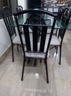 6 seat dining table urgent sale