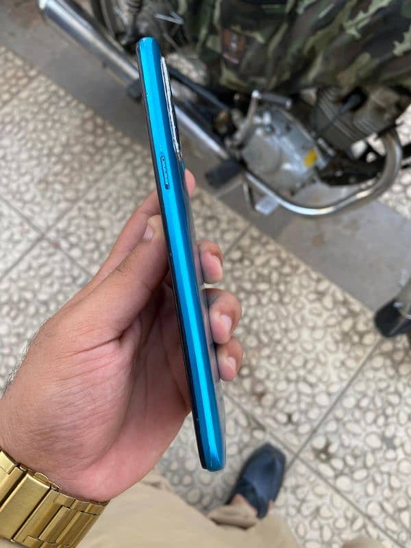 Realme 5i 5