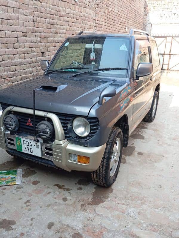 Mitsubishi Pajero Mini 2007 1