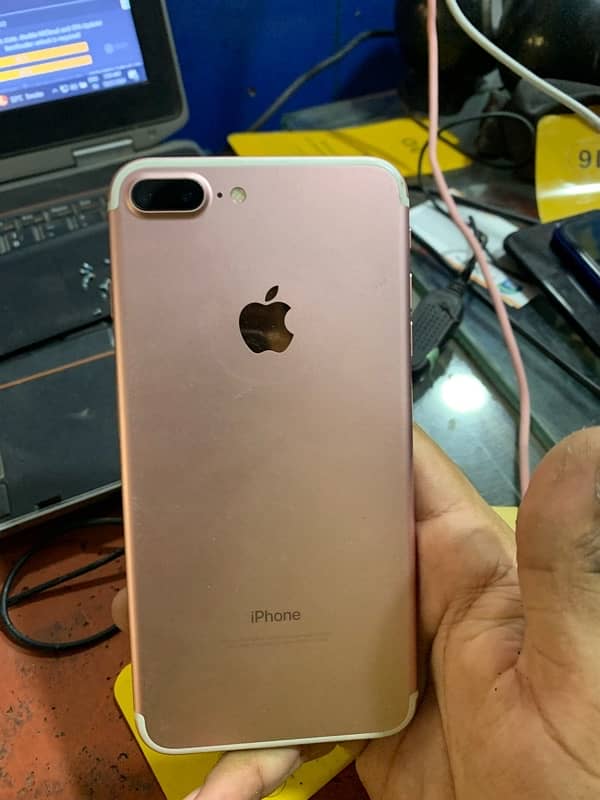 iPhone 7 Plus  32 gb 2