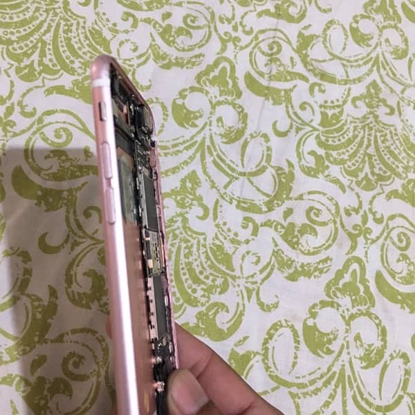 iPhone 6s parts 3