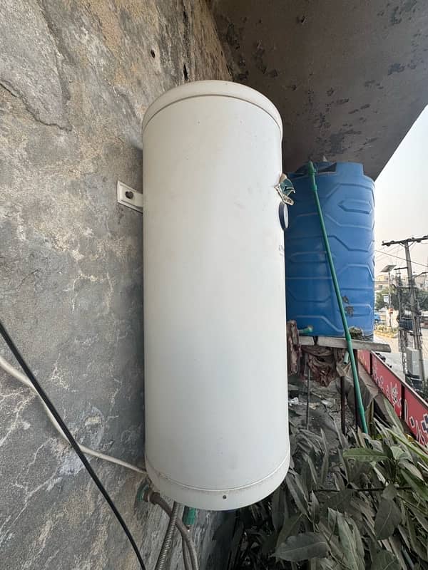 Natural electric gyser 50 litter storage 2