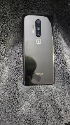 Oneplus 8pro 12/256 with complete box and charger