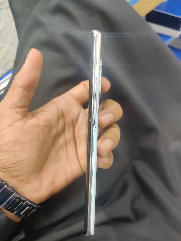 Huawei X9A edge display 5