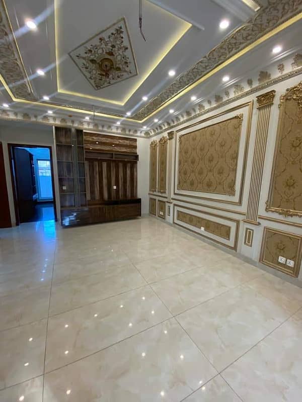 Luxury 10 Marla Home for Rent with Modern Amenities in DHA Phase 5 24