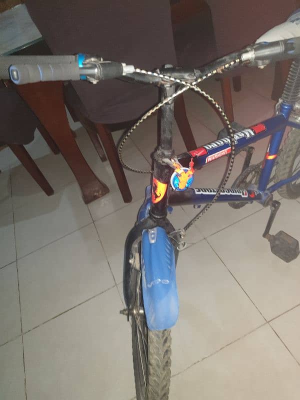 very good condition bicycle with low weight in ride 7