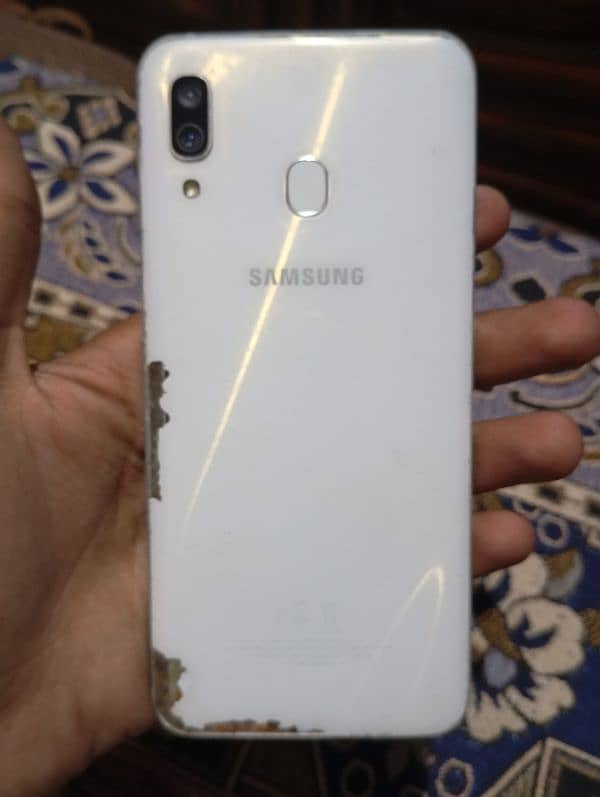 Samsung Galaxy A30 4 64 1