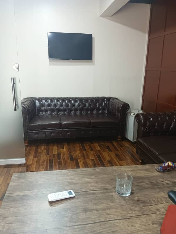 NEAR 26 STREET VIP LAVISH FURNISHED OFFICE FOR RENT 24 & 7 TIME MEZNINE FLOOR 10