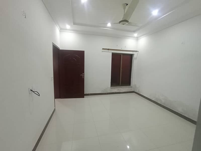 1 Kanal Upper Portion New (Slightly Used) Available For Rent In HBFC Housing Society 8