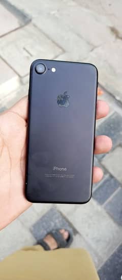 i phone 7  128