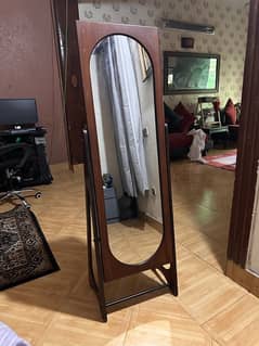 Mirror with Stand