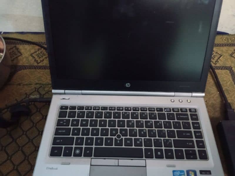 HP Elite Book ll 8 GB RAM ll Corei 5 ll window 8.1 Withlmouse Keyboard 1