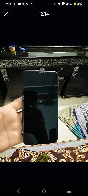 I phone xs max black color 1