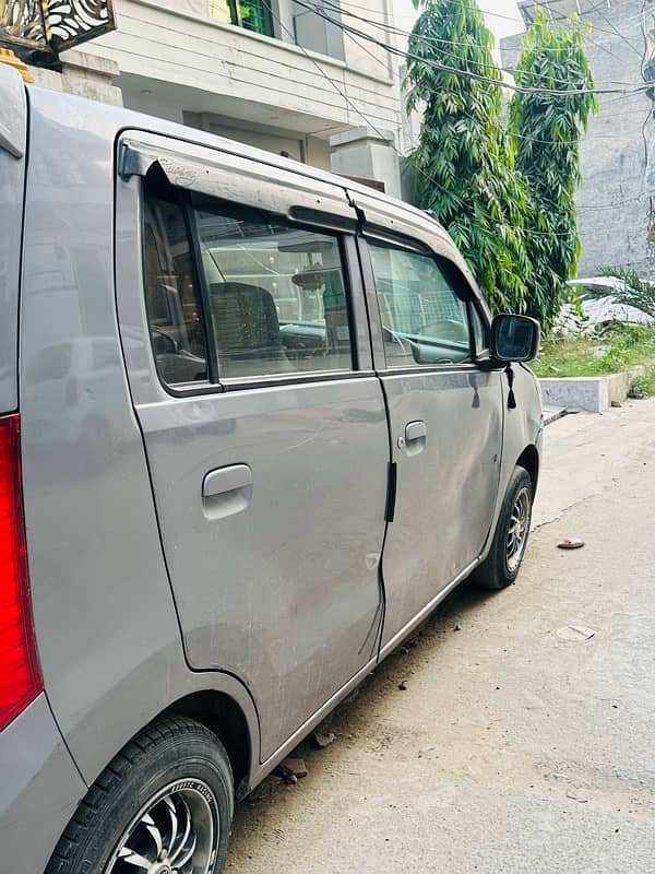 Suzuki Wagon R 2017 1