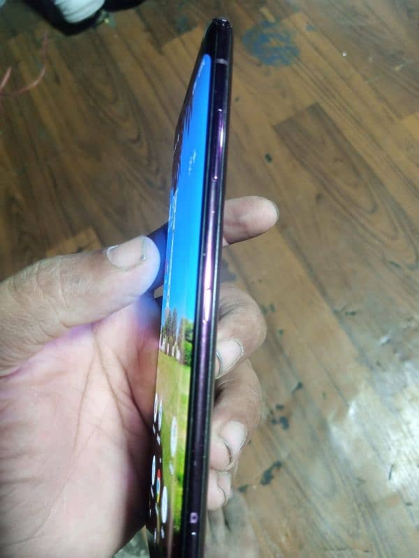 Sony experia xz3 all okay ha  original used 4/64 1