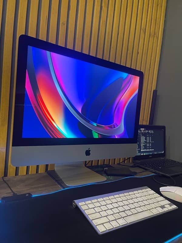 Apple IMac 8/512 Full HD Display 4