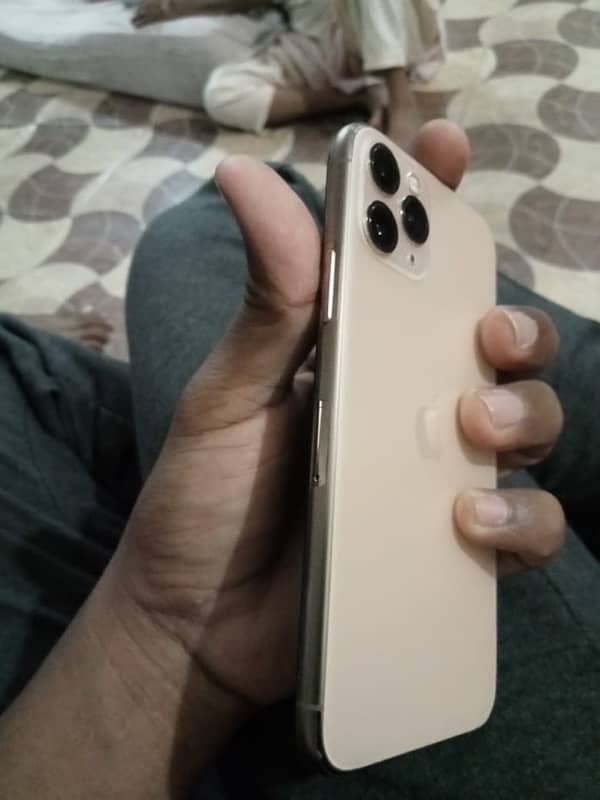 iPhone 11pro sealed 0