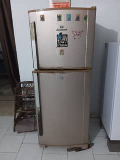 Dawlance 10 cubic feet Refrigerator.