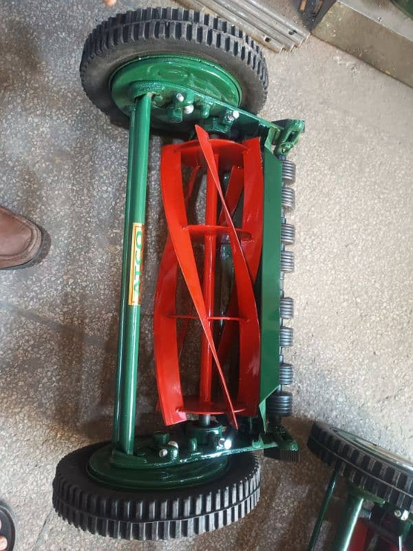 Lawn Mower, Grass Cutter, Grass Cutting Machine Atco 3