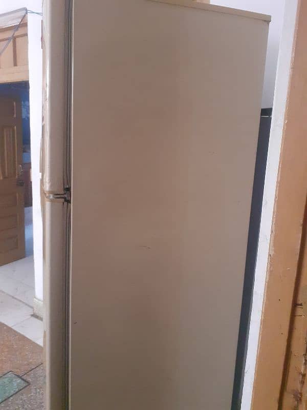 used condition refrigerator 3