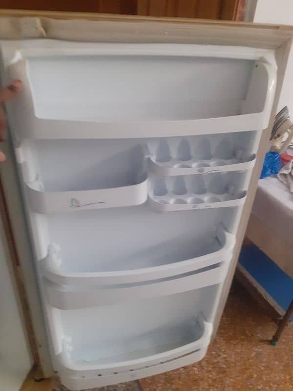 used condition refrigerator 4