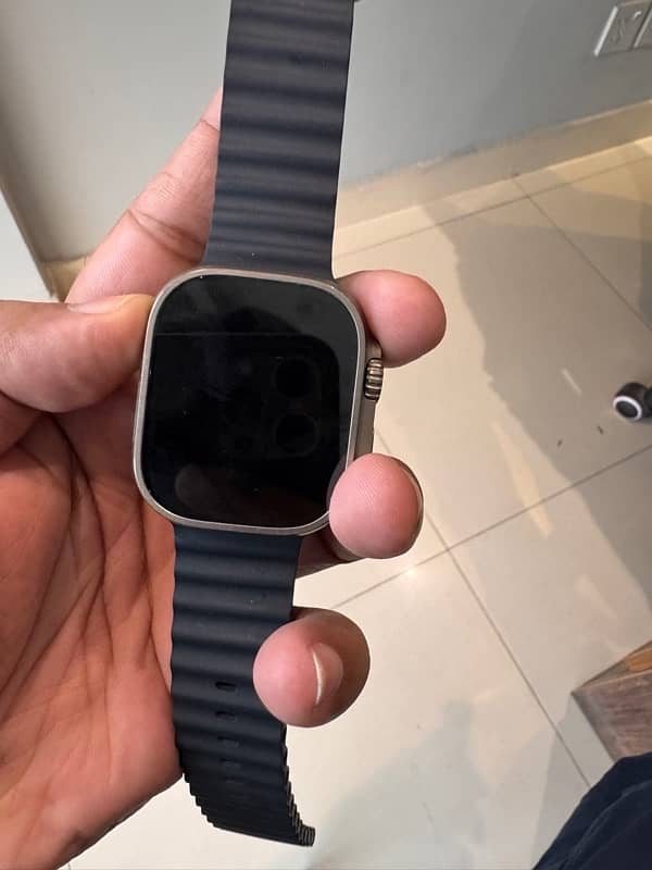 apple Ultra watch series 1 cellular 49mm midnight ocean band 1