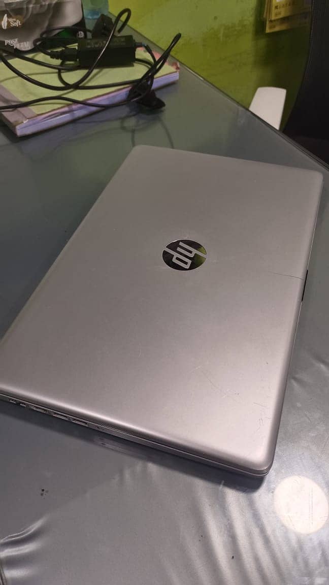 Core i5 8th Generation, HP Hewllet 15 inch Laptop for Sale 2