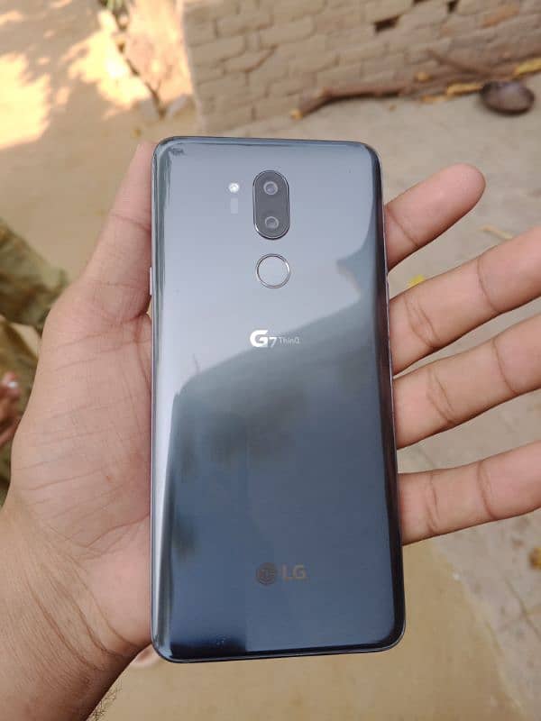 LG G 7 thinkQ 3