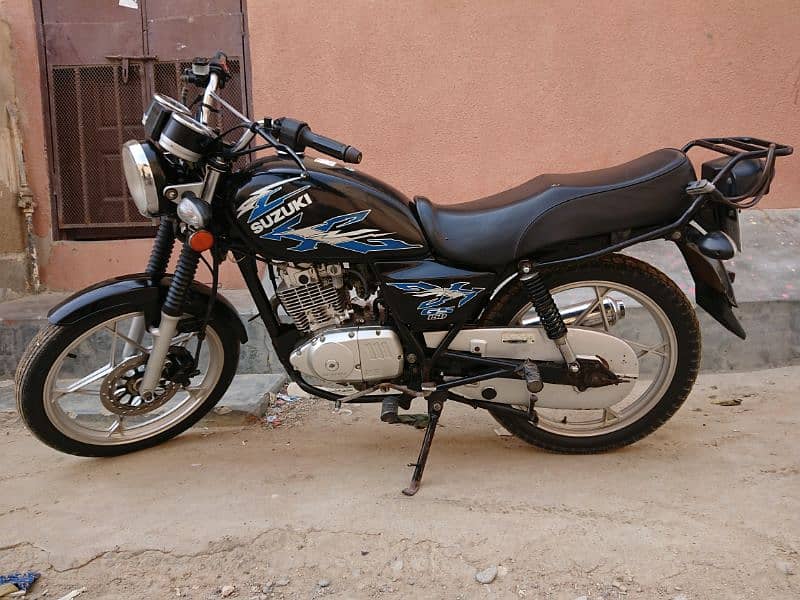 Suzuki 150 SE Model 2020 4