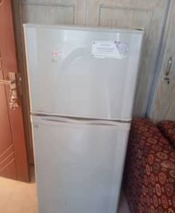 FRIDGE FOR SELL. 0