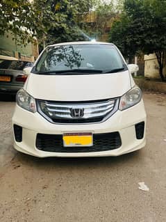 Honda Freed 2012/2016 better than Toyota Suzuki