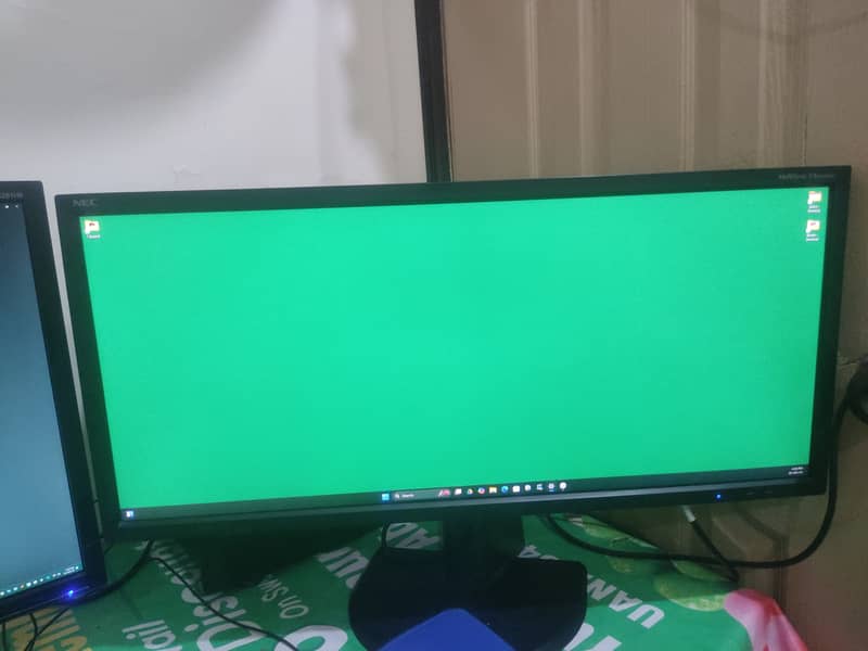 Ultra Wide 29" NEC MultiSync EA294WMi IPS Monitor 4