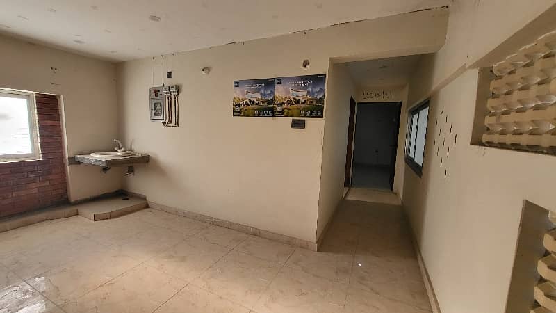 150 Square Yards Old But Good House Ideally Situated In Qasimabad 1