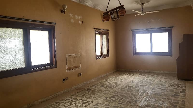 Your Dream 600 Square Yards House Is Available In Latifabad 6