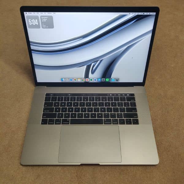 MacBook Pro 2019 (15in i9 32/512) 0