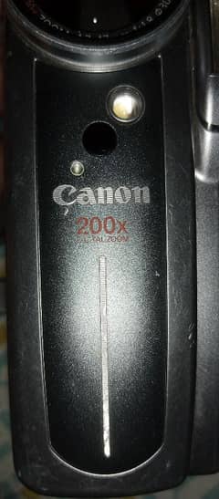 Canon 200x Zoom Camera,200 times Optical Zoom,Optura 300 Model